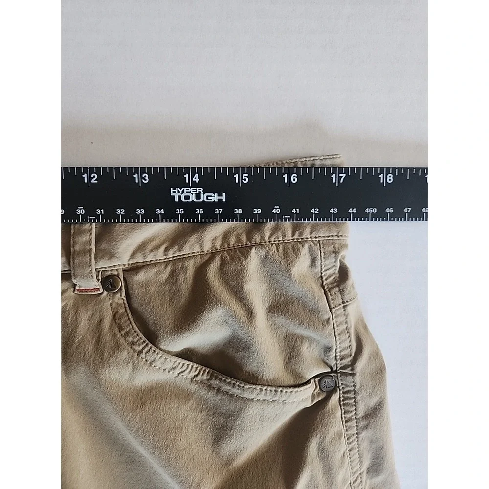 LL Bean Mens Cresta Cargo Hiking‎ Pants 34x30 Water Resistant Lightweight Beige